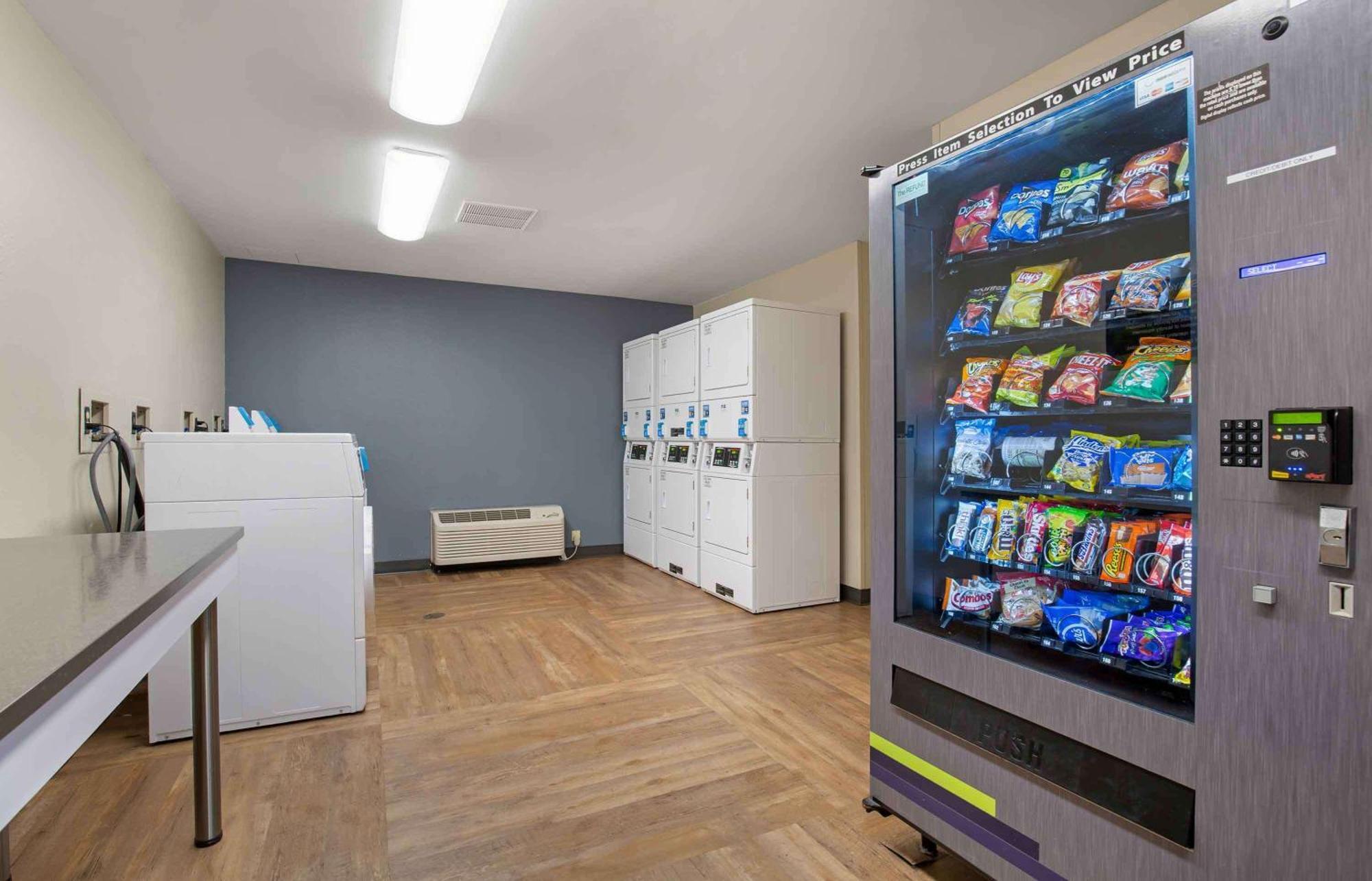 Extended Stay America Suites - Washington, Dc - Alexandria - Landmark Экстерьер фото